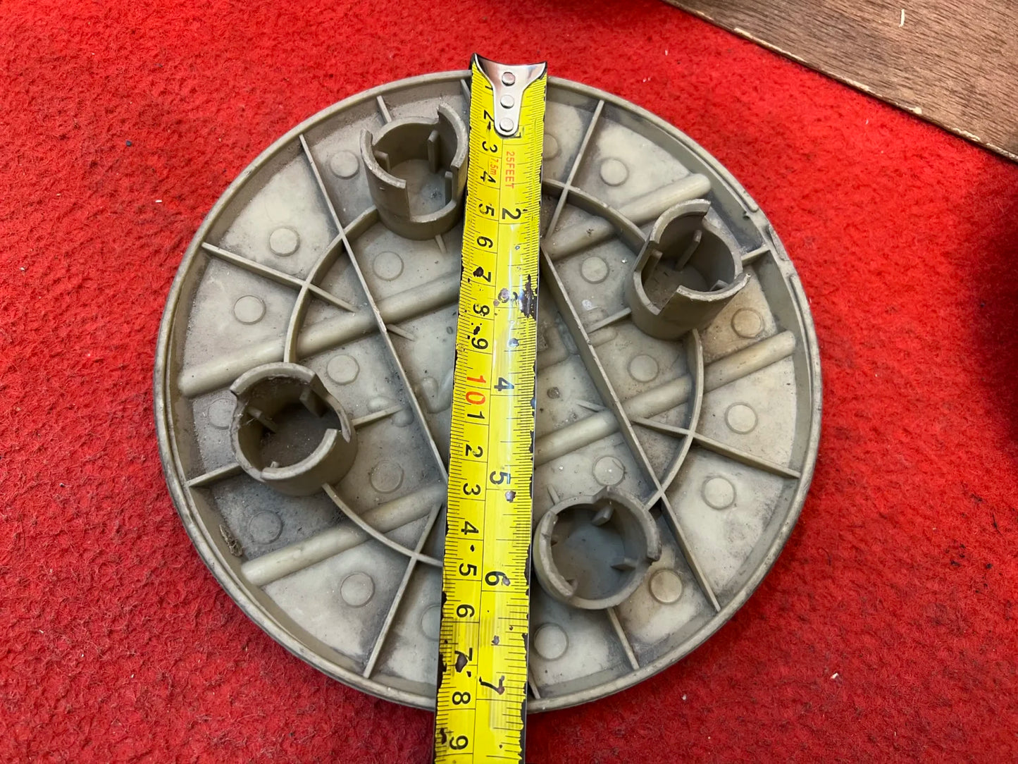 Nissan sunny B11 wheel center caps