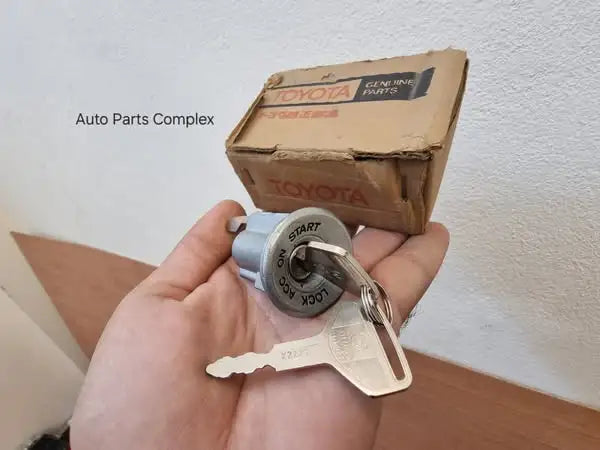 Corolla 1971 – 1974 NOS OEM ignition switch cylinder Te27 Ke20 Te21 te28