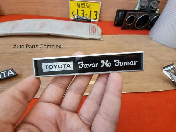 Toyota Favor No Fumar 1970s 1980s interior plate