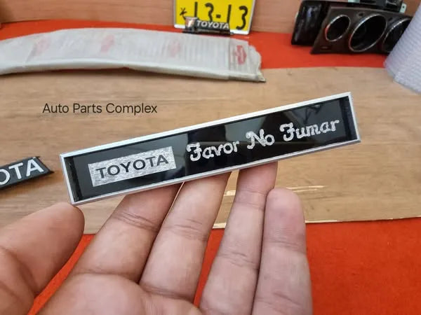 Toyota Favor No Fumar 1970s 1980s interior plate