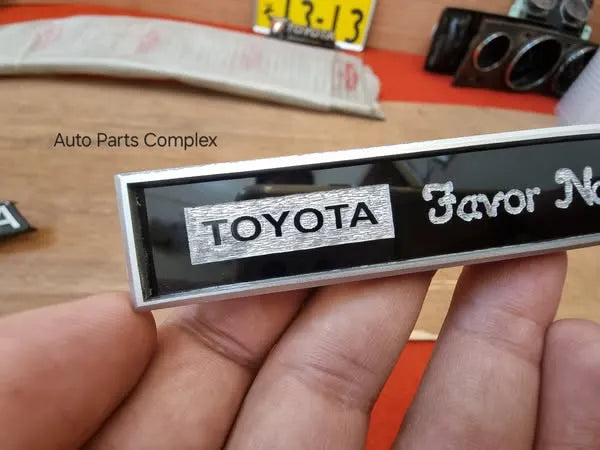Toyota Favor No Fumar 1970s 1980s interior plate