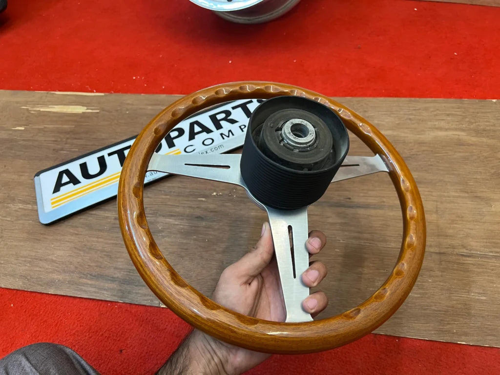 Vintage Nardi Torino Classic 365mm with horn button and its surrounding ring